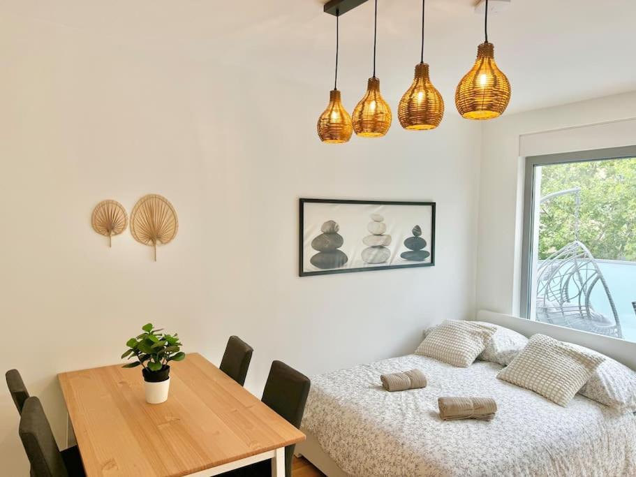 Rooftop Apartment With Balcony & Free Parking Вена Экстерьер фото