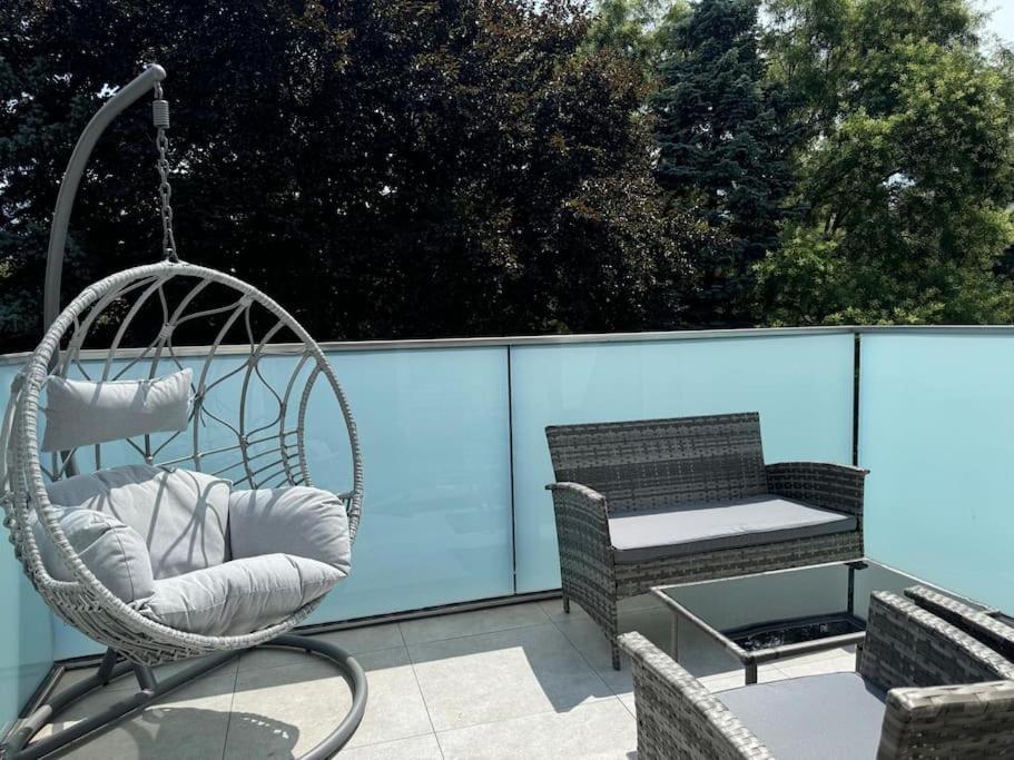 Rooftop Apartment With Balcony & Free Parking Вена Экстерьер фото